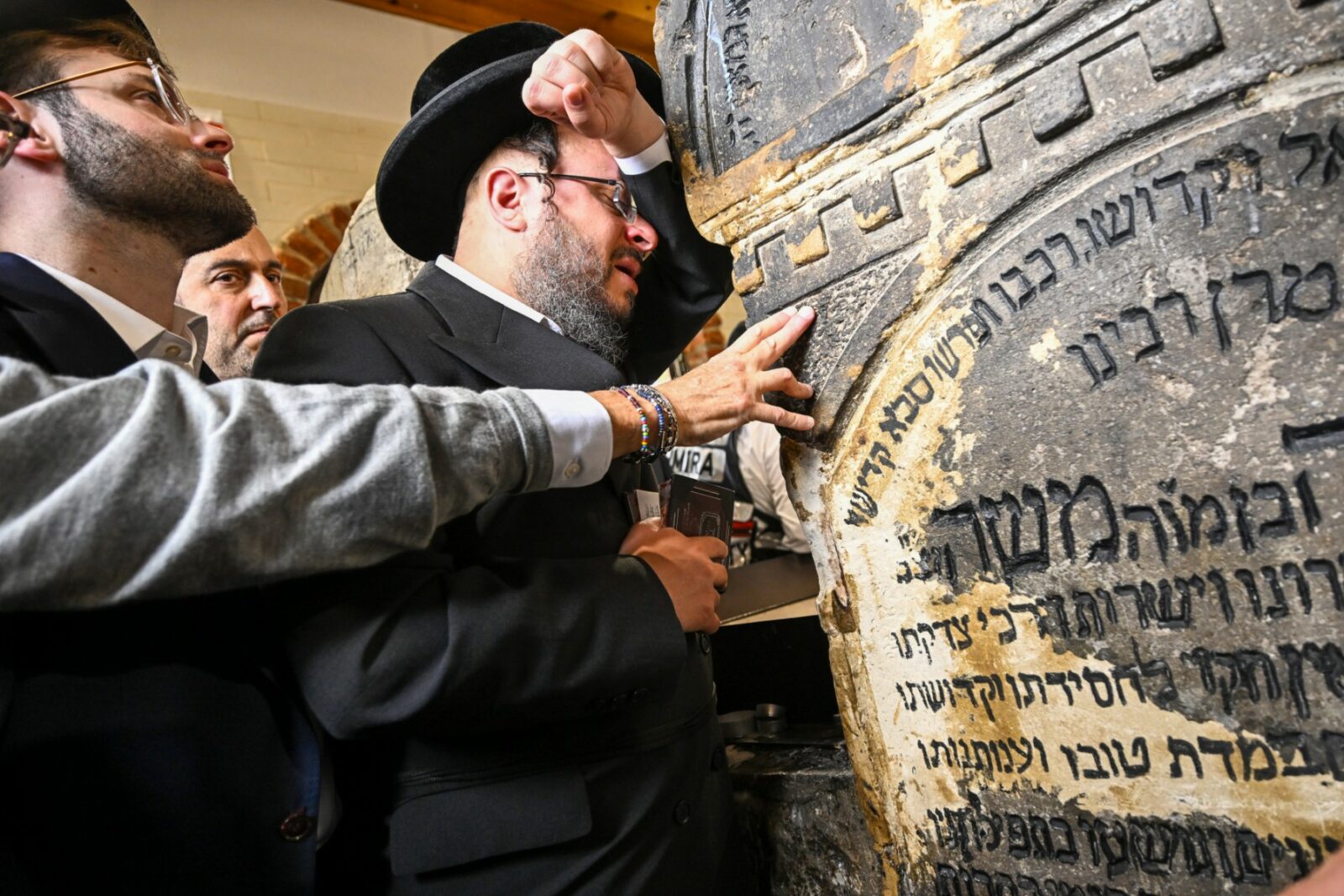 Cult of 'Miracle Rabbi' transforms sleepy Hungarian village