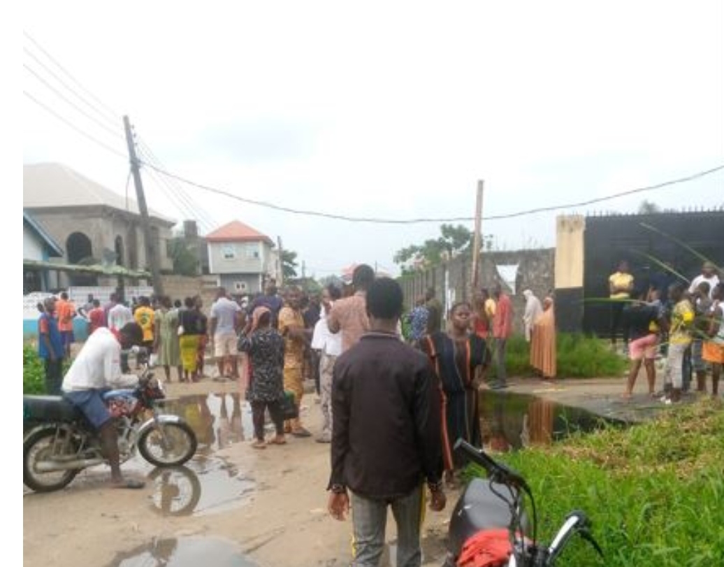 Mob razes Lagos church after labourer died in soakaway